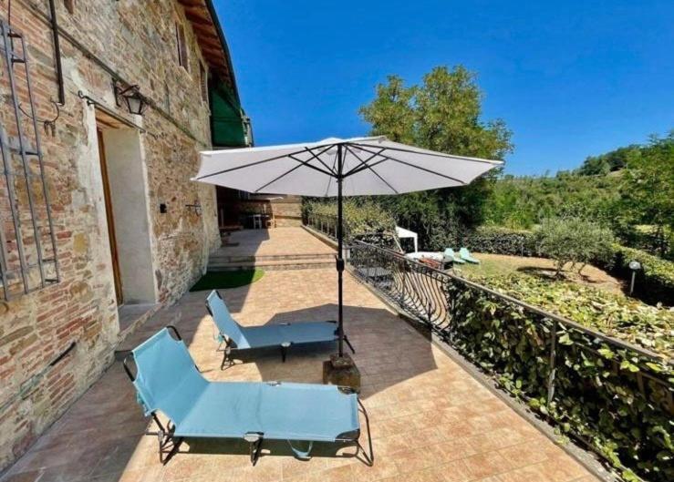 Rustico Jacuzzi & Wine La Collina Exterior foto